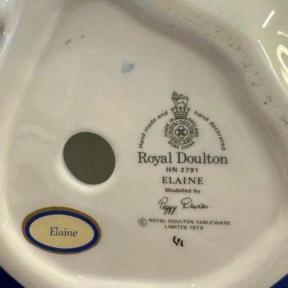 Royal Doulton figurine “Elaine”. Pretty Ladies fine bone china. - Picture 7 of 8